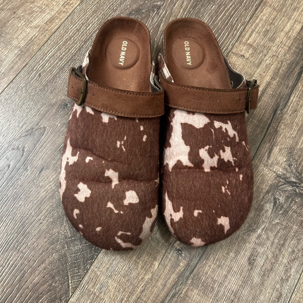 Women’s slip ons